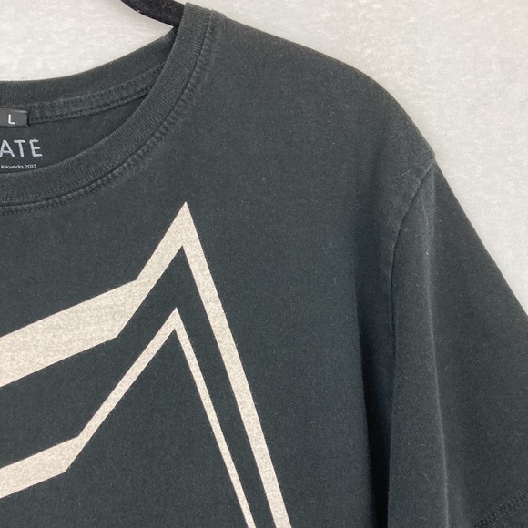 Tate Men’s Graphic Tee sz Large 0027 - Picture 7 of 9